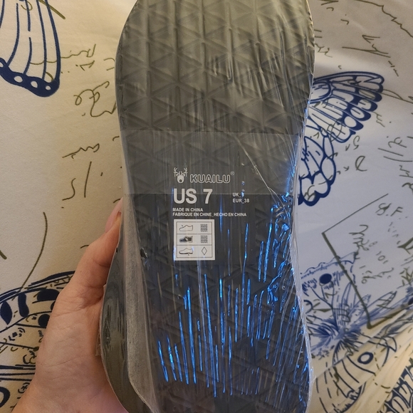 KuaiLu Women's Yoga Foam Flip Flops with Arch Support Thong Sandals Non-Slip - Picture 5 of 7